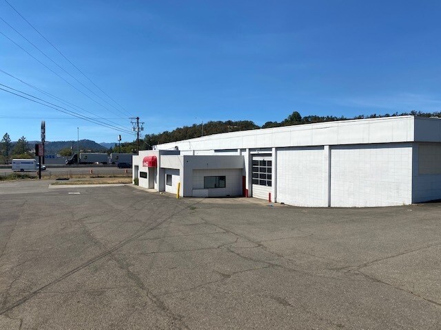 1768 NW Mulholland Dr, Roseburg, OR for sale Building Photo- Image 1 of 1