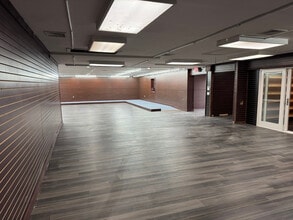 22 W 14th St, Front Royal, VA for lease Interior Photo- Image 2 of 23