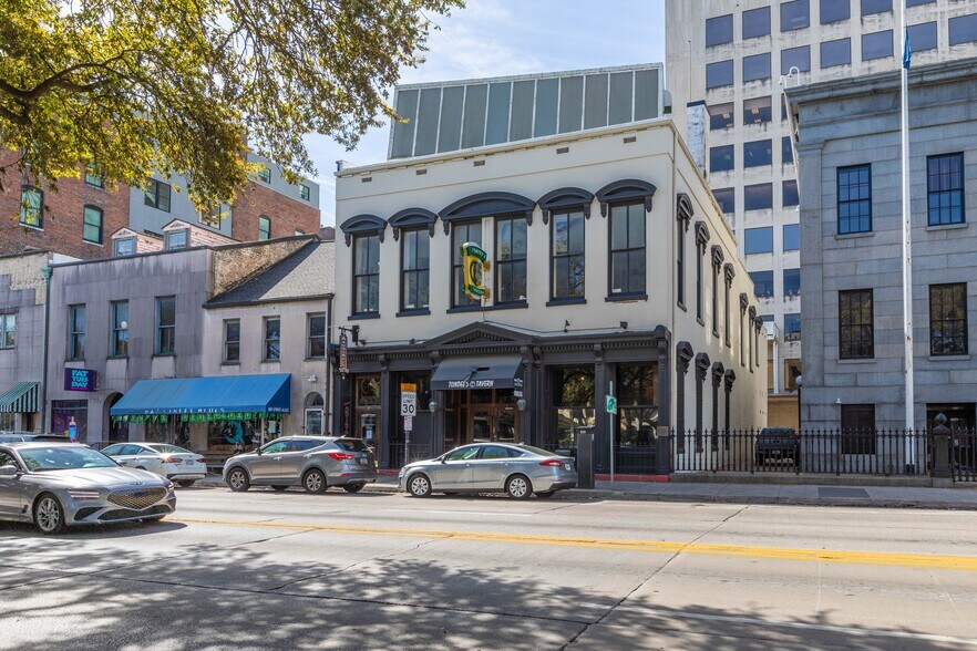 7 E Bay St, Savannah, GA for sale - Primary Photo - Image 1 of 1