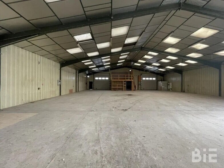 Office in Pessac for lease - Building Photo - Image 1 of 7