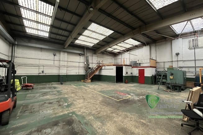 Osier Way, Aylesbury, BKM HP20 1EB - Unit 10 -  - Interior Photo - Image 1 of 5