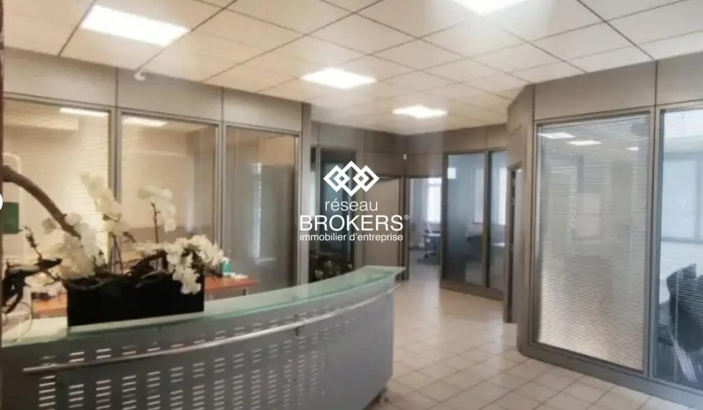 Office in Châteaurenard for sale Interior Photo- Image 1 of 3