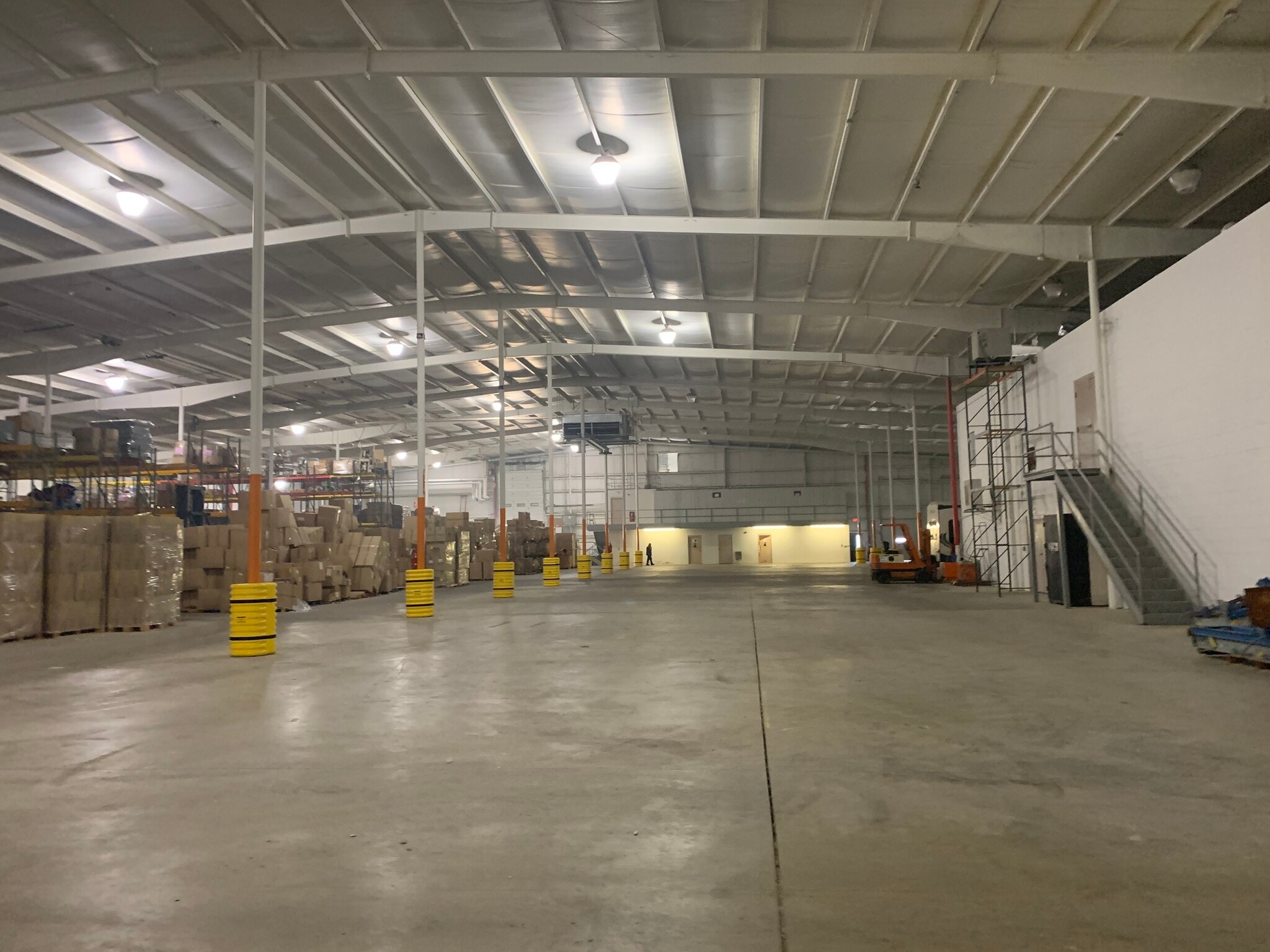 Multi Tenant Industrial Property Norwich, OH for Sale