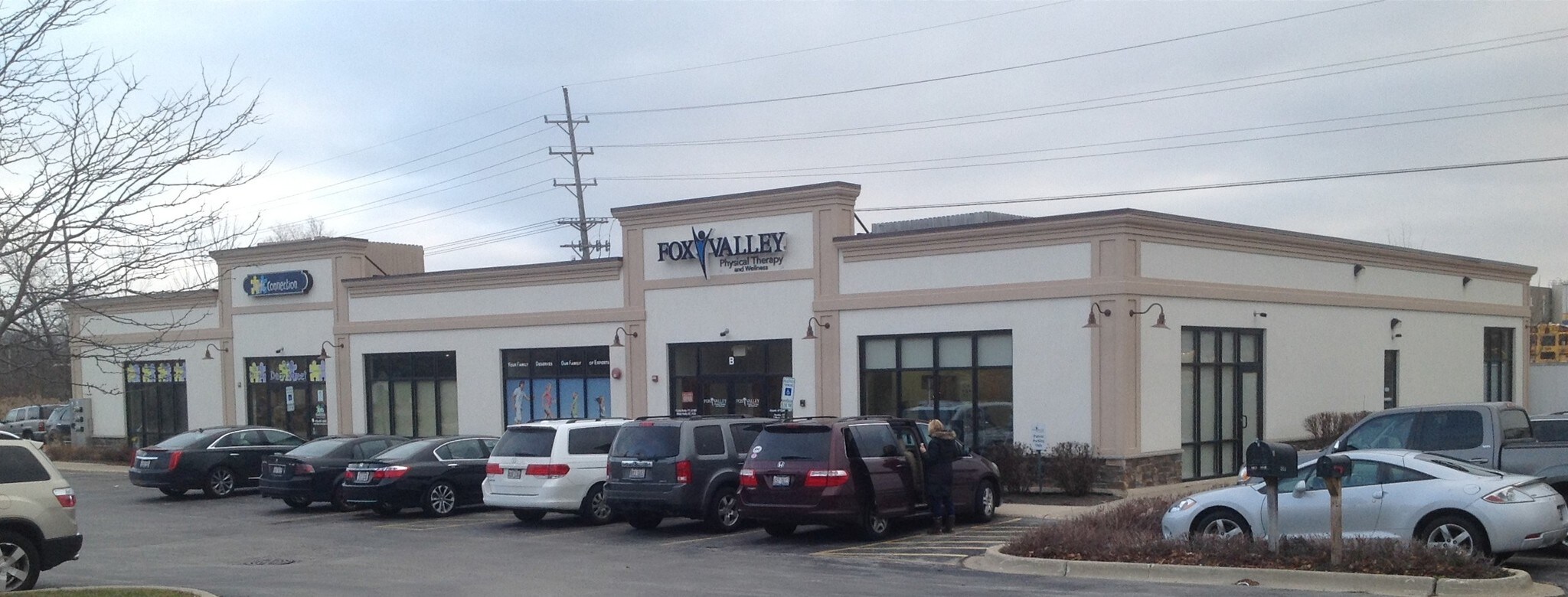 2011 Dean St, St Charles, IL for sale Primary Photo- Image 1 of 1