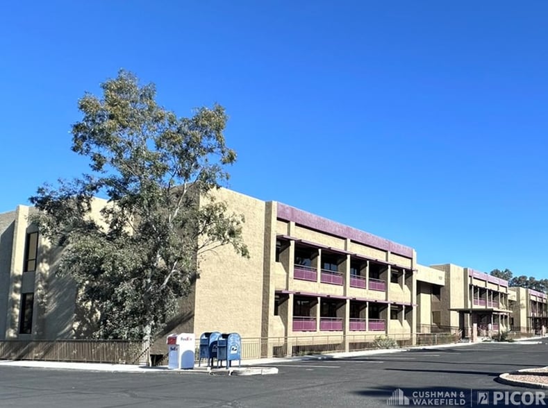 1111–1181 N El Dorado Place portfolio of 2 properties for sale on LoopNet.com - Building Photo - Image 2 of 11