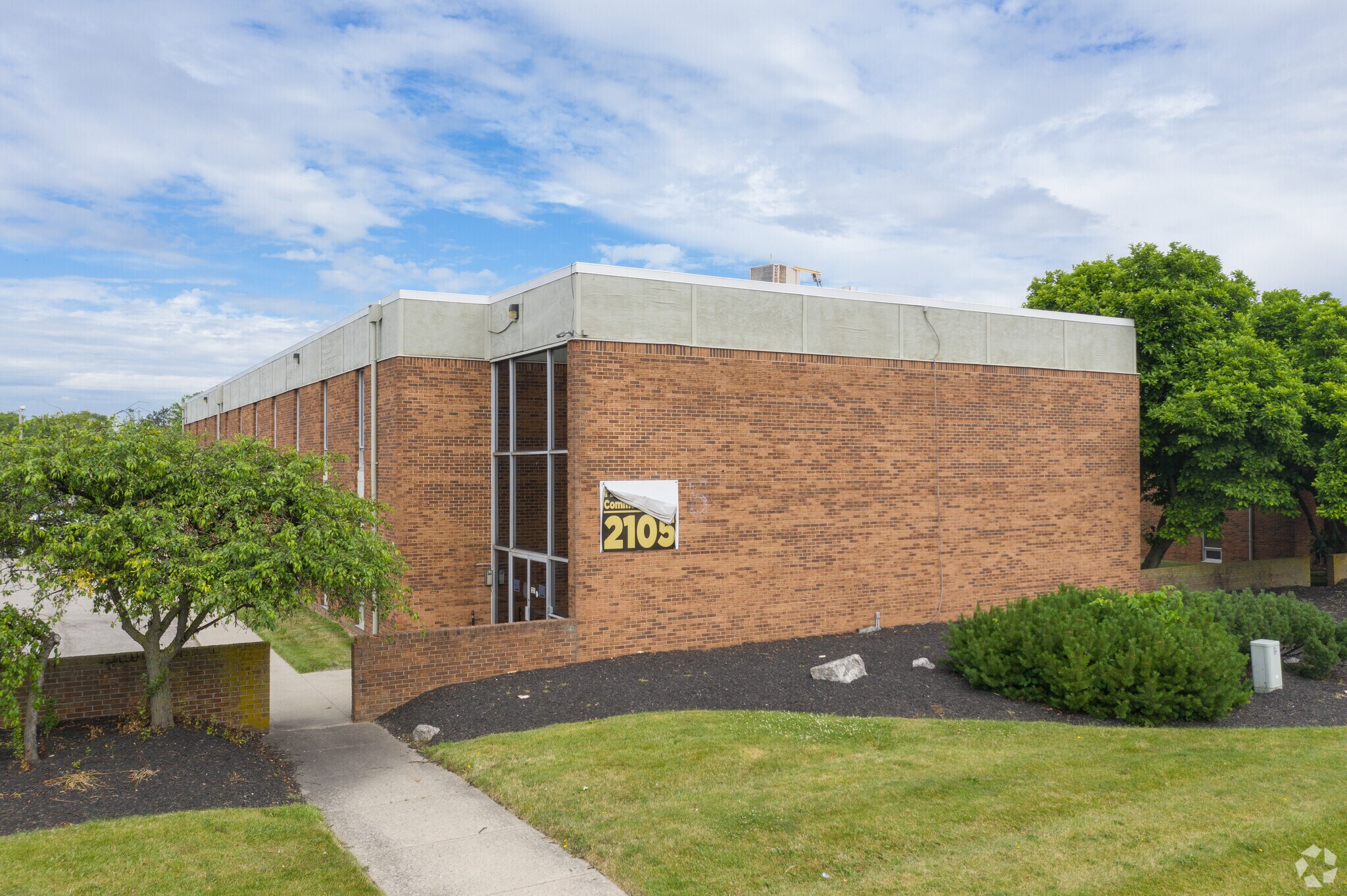 2105 S Hamilton Rd, Columbus, OH for sale Primary Photo- Image 1 of 1