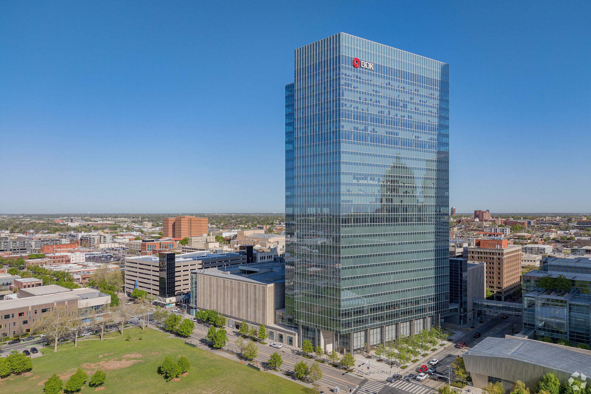 499 W Sheridan Ave, Oklahoma City, OK for lease Building Photo- Image 1 of 36