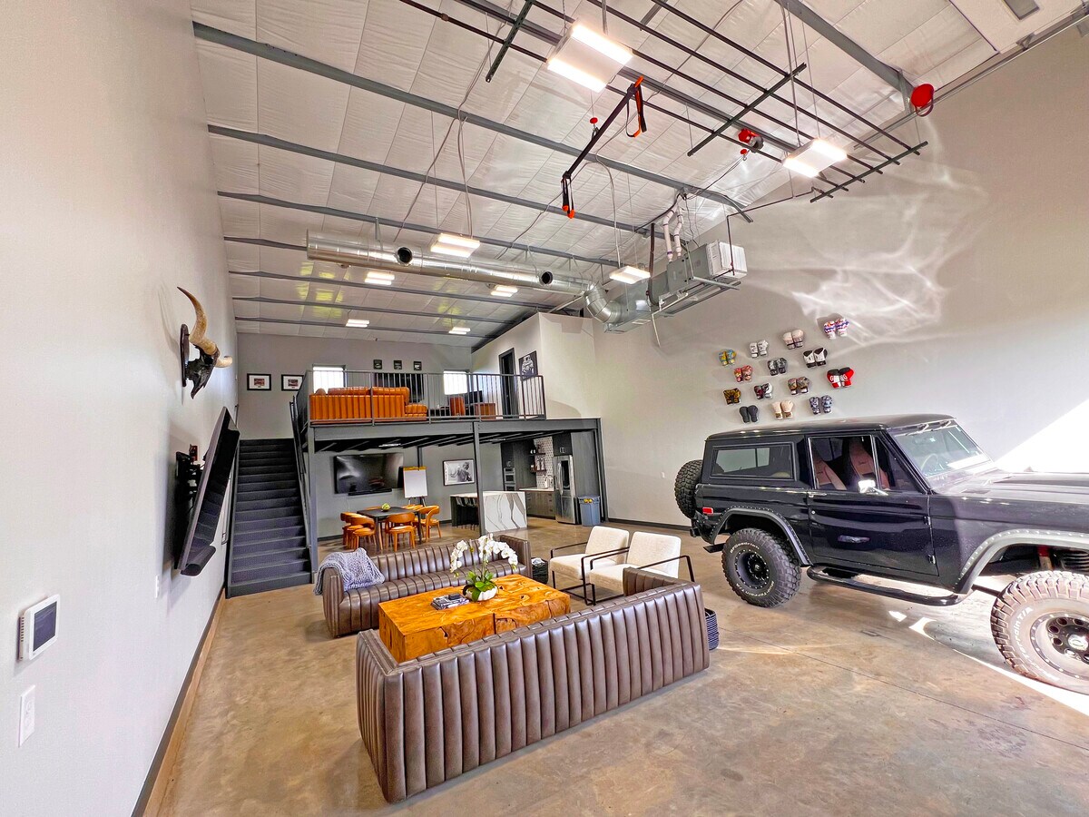 807 NW 72nd St, Oklahoma City, OK 73116 - Unit 12 -  - Interior Photo - Image 1 of 6