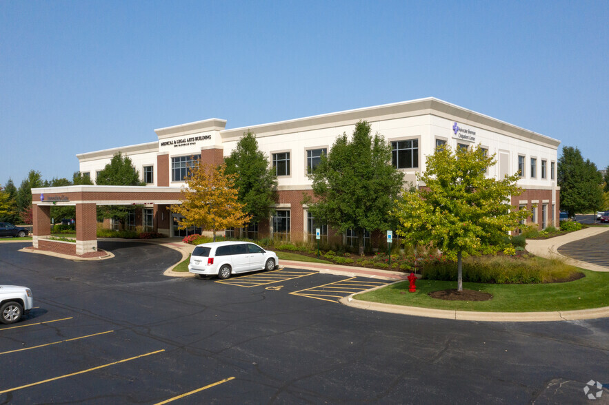 2000 McDonald Rd, South Elgin, IL for lease - Building Photo - Image 1 of 3