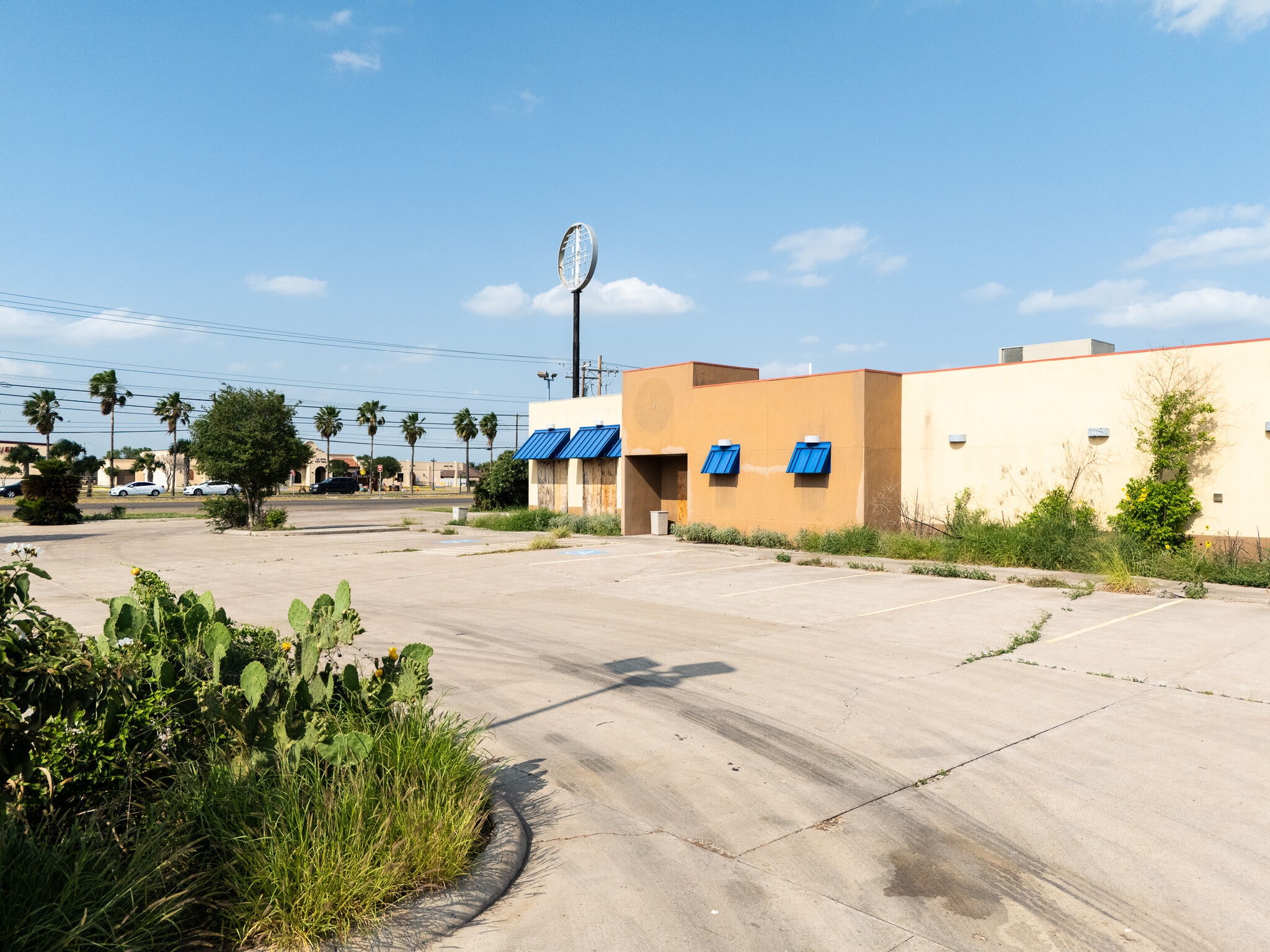 688 E Expressway 83, La Joya, TX for sale Building Photo- Image 1 of 16