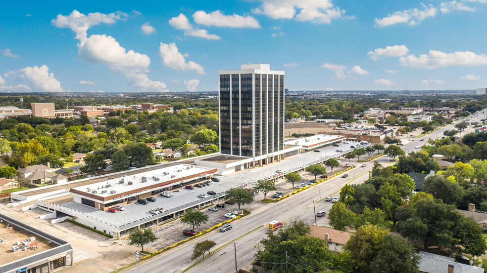 300 N Coit Rd, Richardson, TX for lease - Building Photo - Image 2 of 8