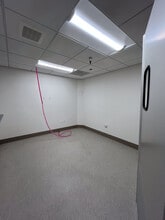 2812-3030 NE Hogan Dr, Gresham, OR for lease Interior Photo- Image 1 of 9