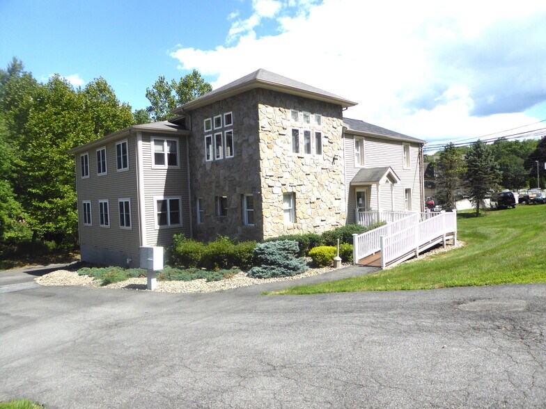 372 S Plank Rd, Newburgh, NY for sale - Primary Photo - Image 1 of 1