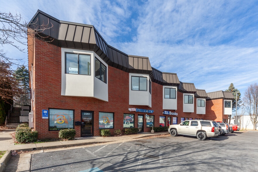 Aikens Court - Office - Commercial Real Estate