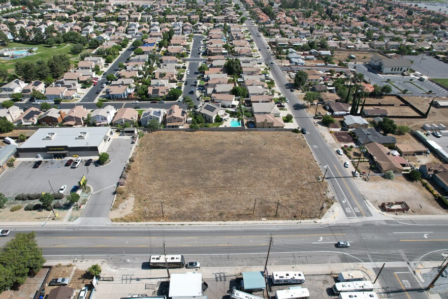 2022 Mentone Blvd, Mentone, CA for sale - Building Photo - Image 2 of 26