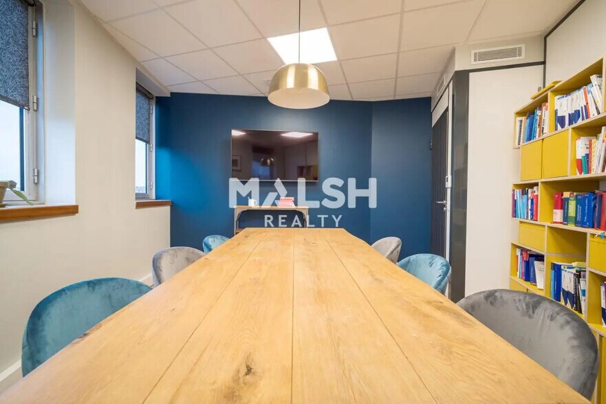 Office in Lyon for sale - Interior Photo - Image 3 of 8