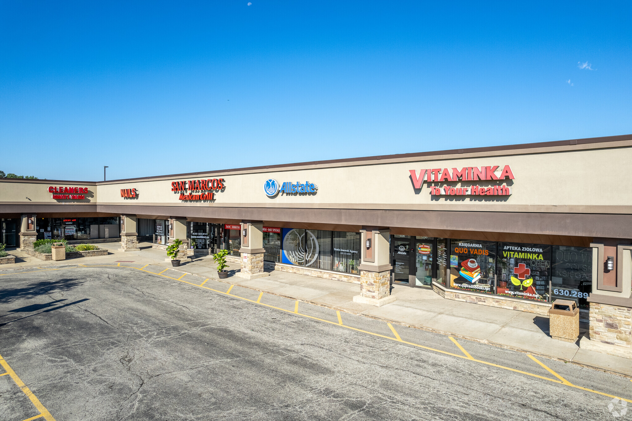 1090-1250 E Lake St, Hanover Park, IL 60133 - Greenbrook Plaza | LoopNet