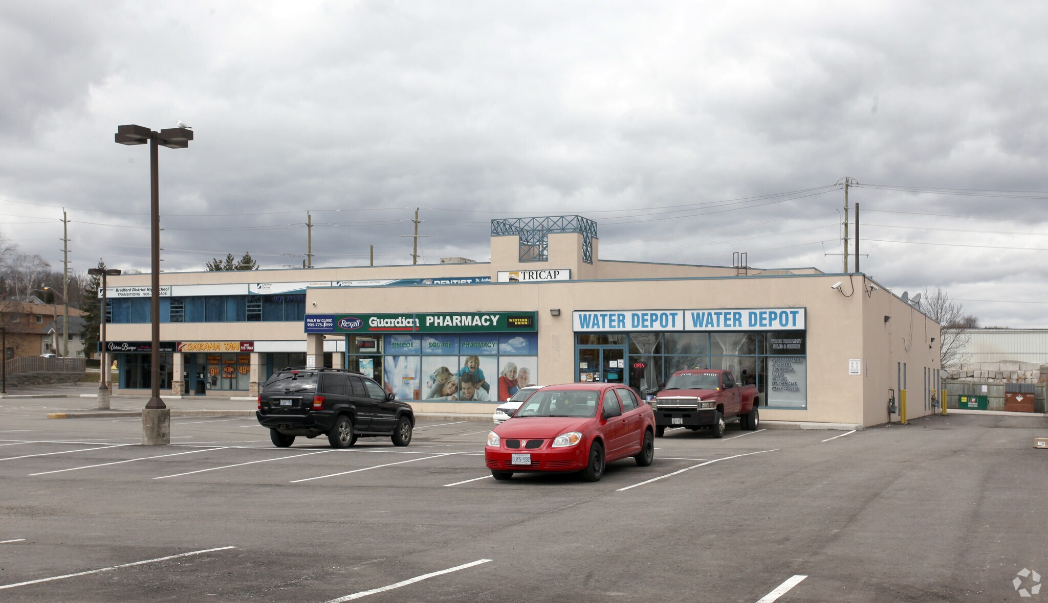 157 Holland St E, Bradford West Gwillimbury, ON for lease Primary Photo- Image 1 of 6