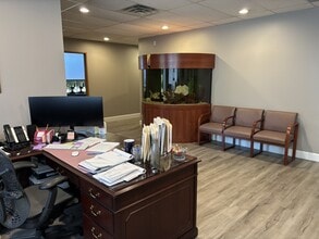 21907 64th Ave W, Mountlake Terrace, WA for lease Interior Photo- Image 1 of 10