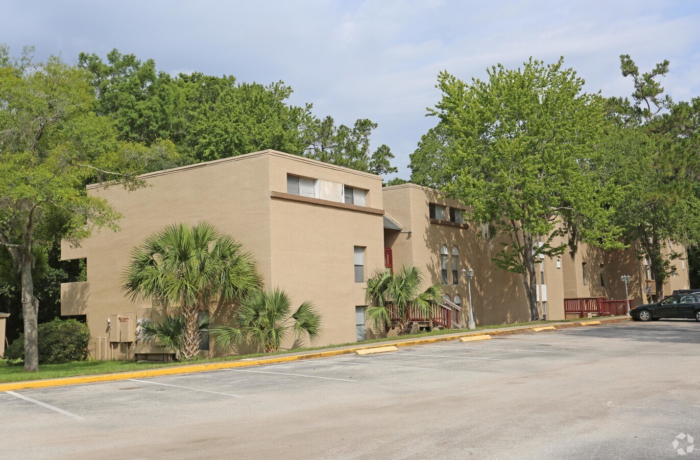 7557 Arlington Expy, Jacksonville, FL 32211