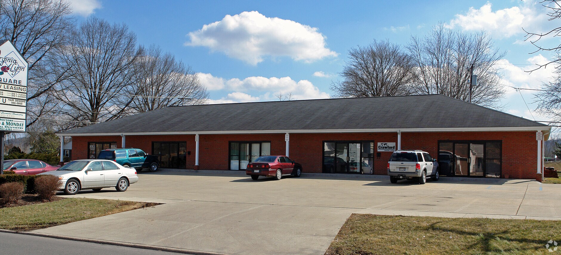 2939 Virginia Ave, Hurricane, WV 25526