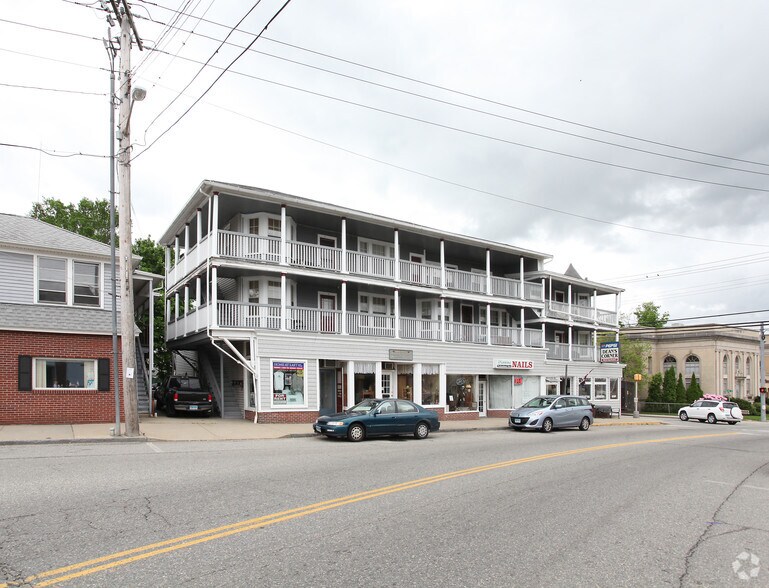 1-7 E Main St, Jewett City, CT for lease - Primary Photo - Image 1 of 14