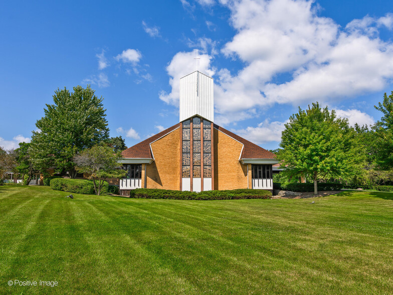 47 Church St, Lake Zurich, IL for sale - Building Photo - Image 3 of 50