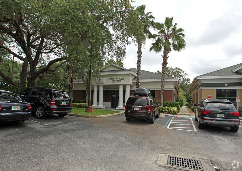 32823 Us-19, Palm Harbor, FL for lease - Primary Photo - Image 2 of 6