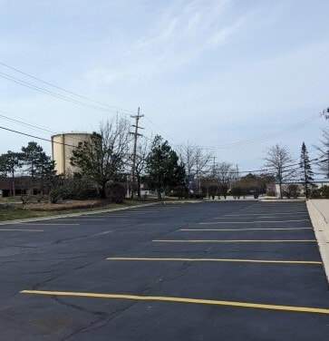 1301A N Plum Grove Rd, Schaumburg, IL for sale - Building Photo - Image 2 of 3