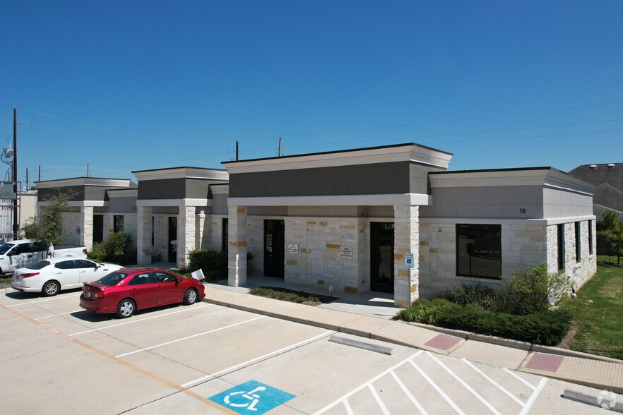 3129 Kingsley Dr, Pearland, TX for lease - Primary Photo - Image 1 of 4