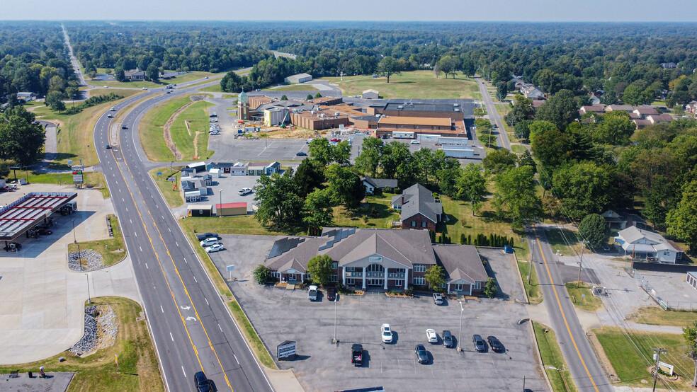 3565 Lone Oak Rd, Paducah, KY for lease - Building Photo - Image 3 of 5