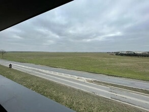 Le Mesnil-Amelot - AERIAL map view