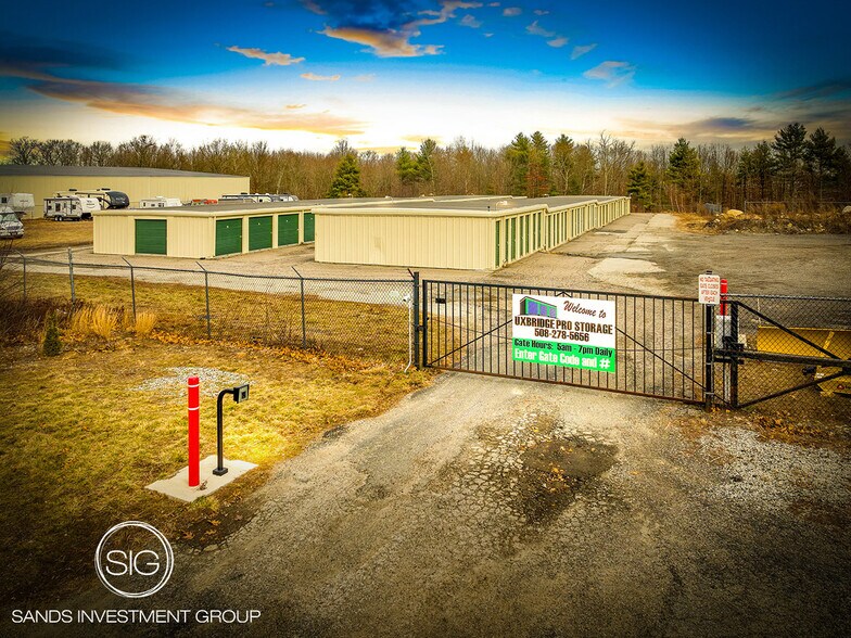 400 West St, Uxbridge, MA for sale - Building Photo - Image 1 of 1