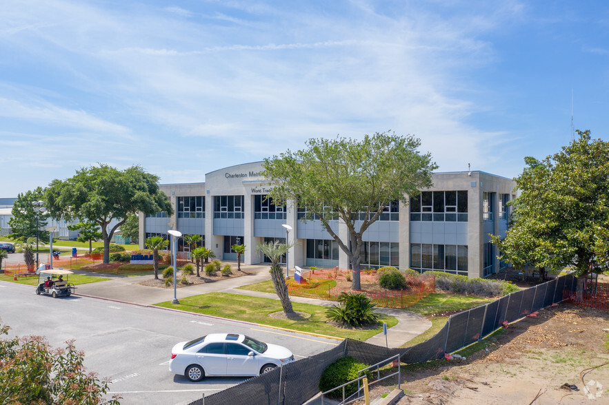 4500 Leeds Ave, North Charleston, SC for lease - Building Photo - Image 3 of 76