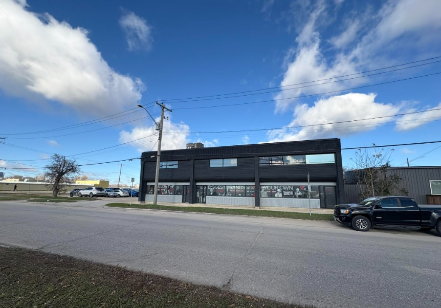 555 Plinguet St, Winnipeg, MB for lease Primary Photo- Image 1 of 2