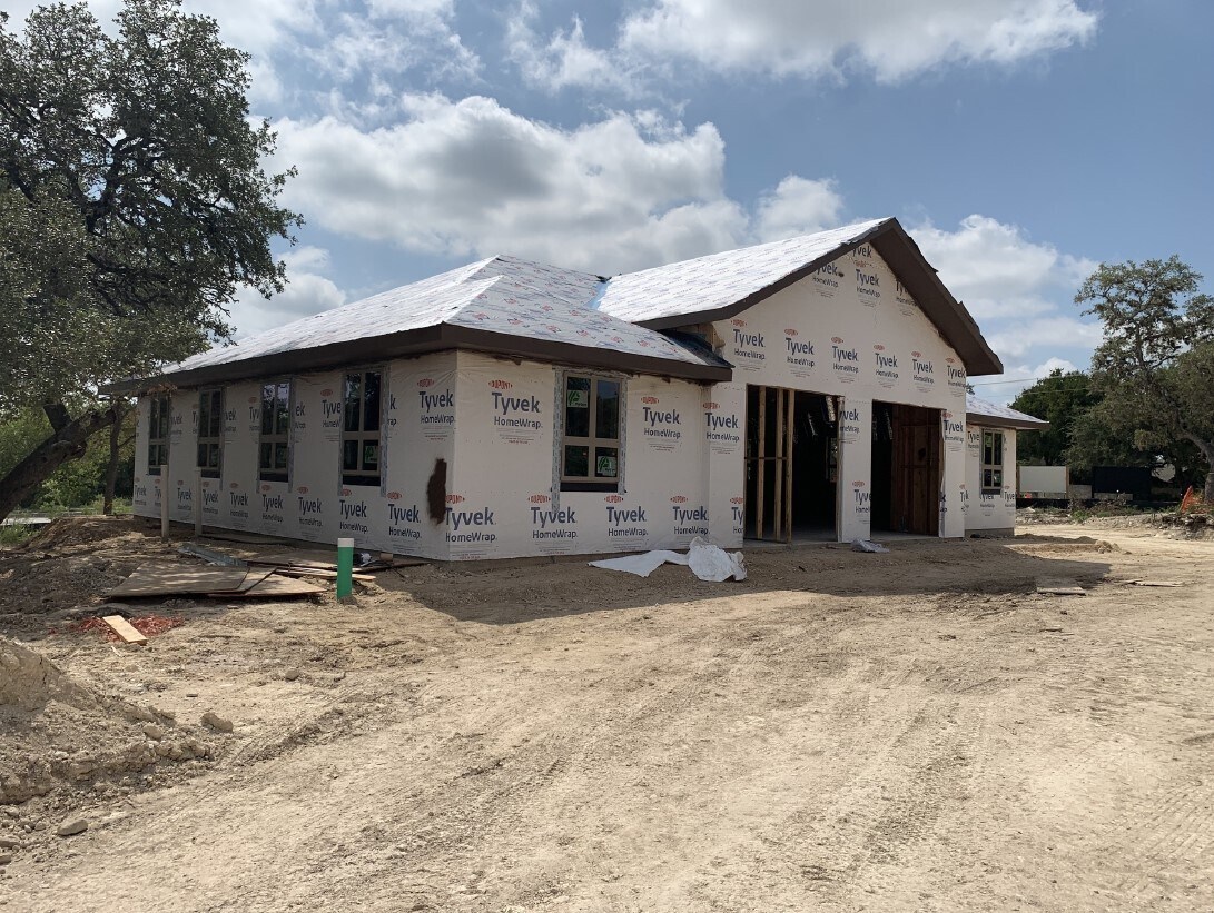 645 Woodland Oaks Dr, Schertz, TX 78154 Office for Lease