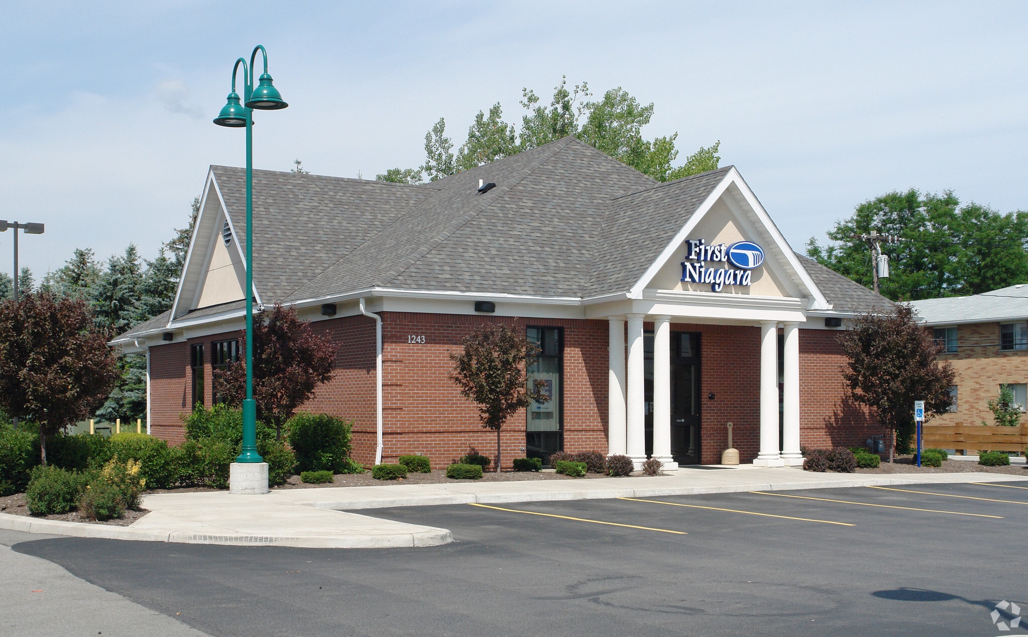 1243 Bay Rd, Webster, NY for lease Primary Photo- Image 1 of 4