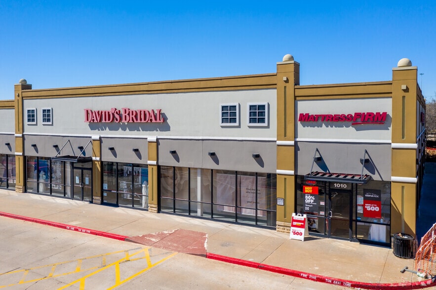 5400 Brodie Ln, Sunset Valley, TX for lease - Building Photo - Image 3 of 10