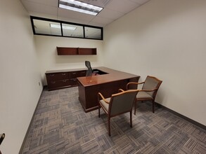 705 E 60th St N, Sioux Falls, SD for sale Interior Photo- Image 1 of 14