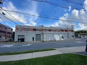 117 Fort Lee Rd, Leonia, NJ for lease Building Photo- Image 2 of 7