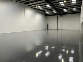 Saxon Way, West Drayton for lease Interior Photo- Image 1 of 1