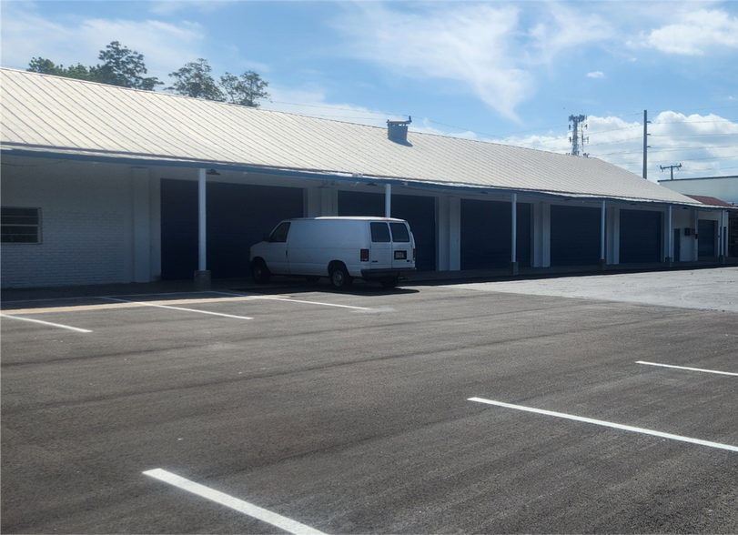 798 Clearlake Rd, Cocoa, FL for lease - Building Photo - Image 1 of 5