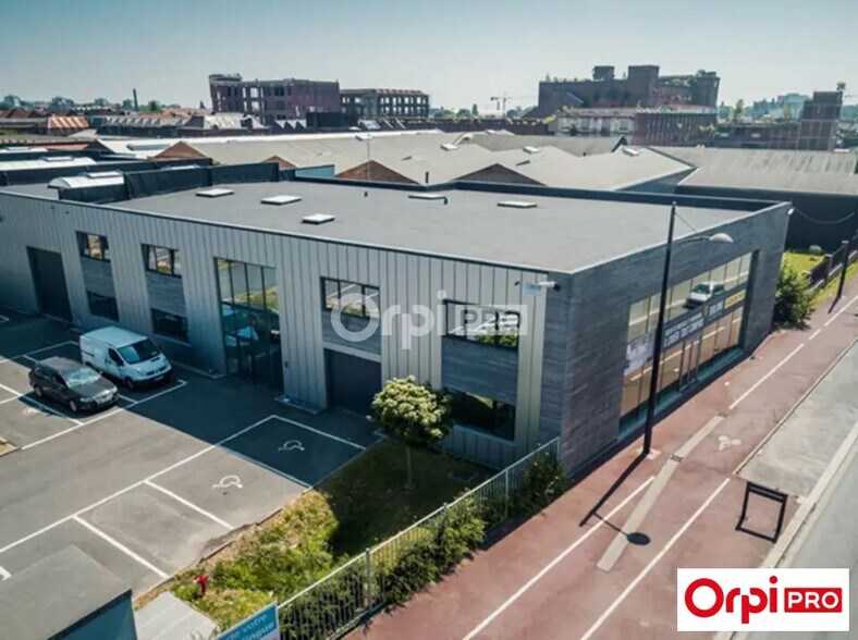 Office in Tourcoing for lease - Building Photo - Image 2 of 6