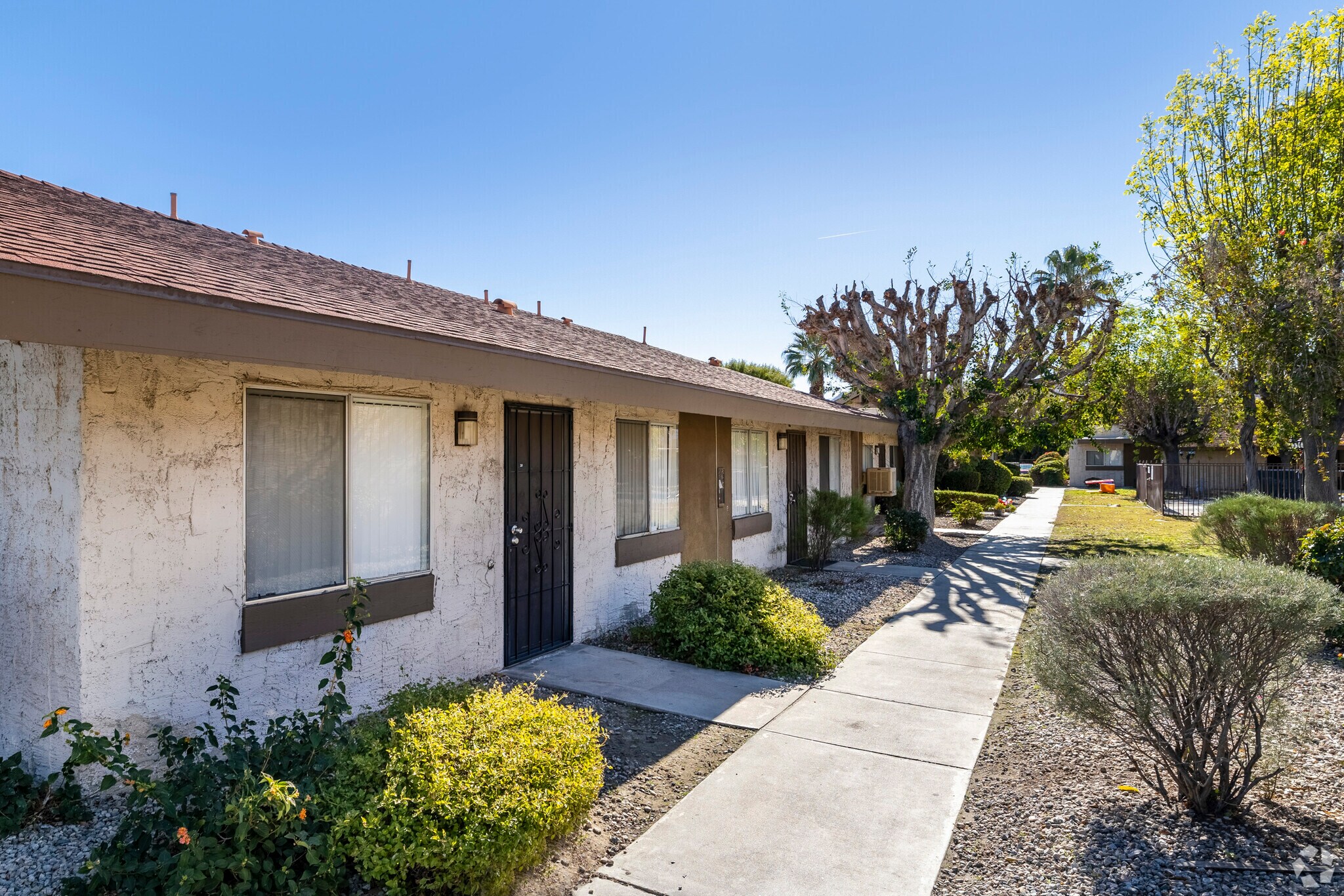 557 S El Cielo Rd, Palm Springs, CA for sale Primary Photo- Image 1 of 1