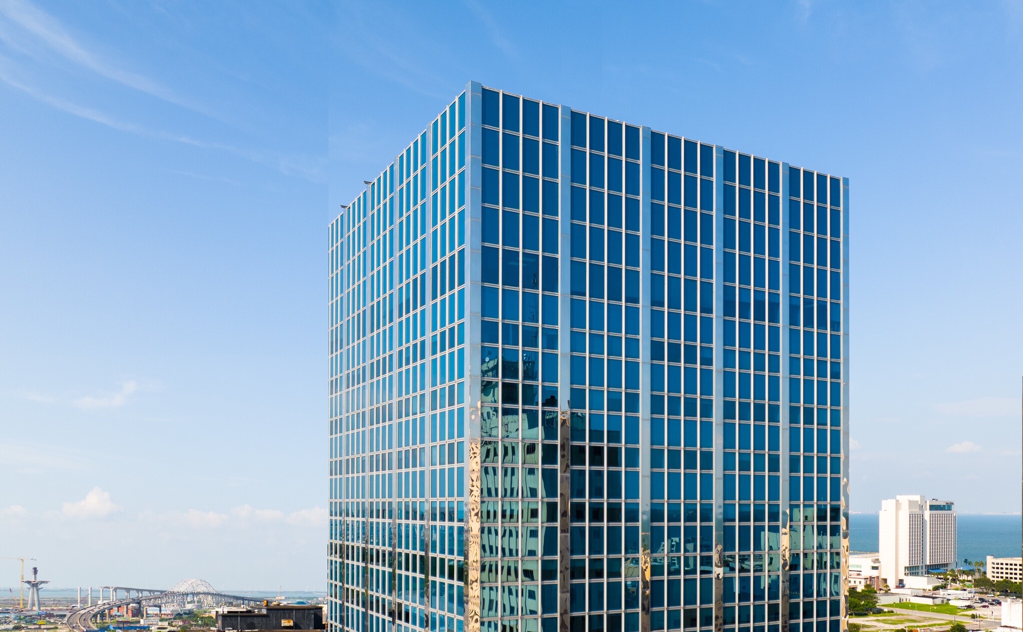 711 N Carancahua St, Corpus Christi, TX for lease Building Photo- Image 1 of 10