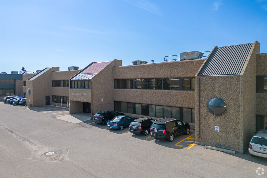 2723 37th Ave NE, Calgary, AB for lease - Building Photo - Image 3 of 6