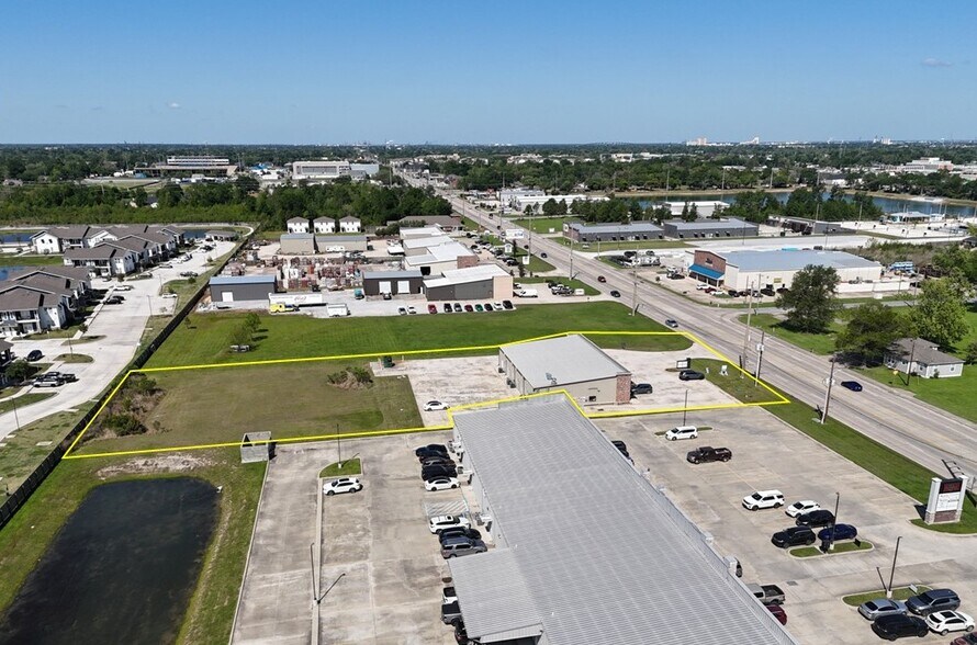 1520 E McNeese St, Lake Charles, LA for sale - Building Photo - Image 2 of 5