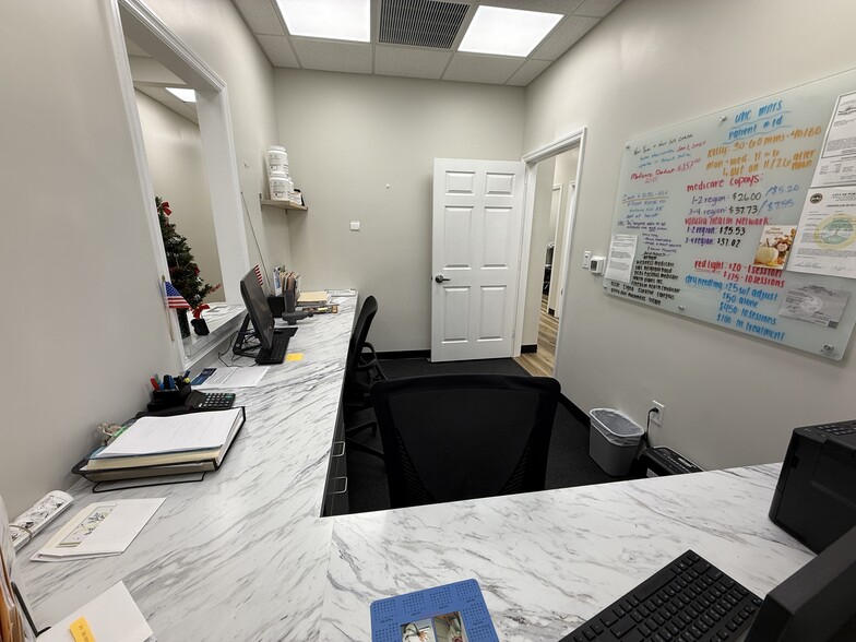 3821 Woodbriar Trl, Port Orange, FL for sale - Interior Photo - Image 3 of 7