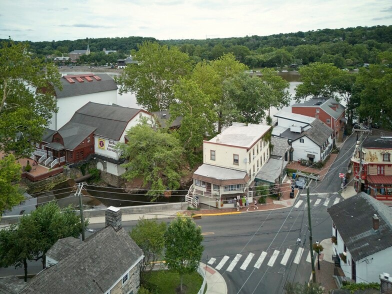 76 S Main St, New Hope, PA for sale - Primary Photo - Image 1 of 32