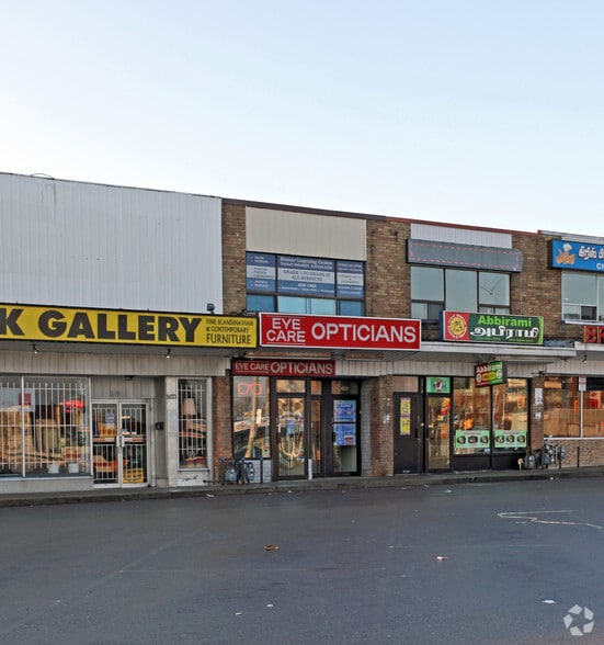 2621 Eglinton Ave E, Toronto, ON for sale - Primary Photo - Image 1 of 1